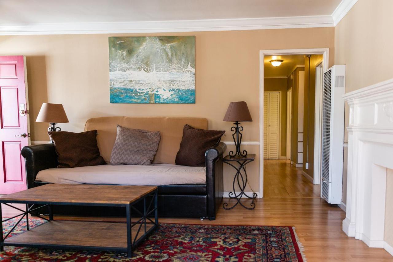 Hollywood Hills Suites Лос Анджелис Екстериор снимка