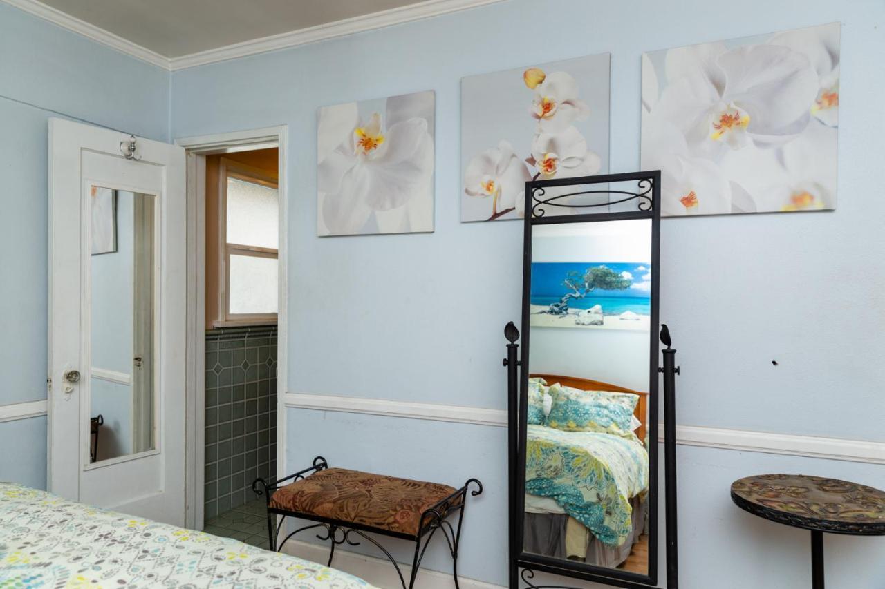 Hollywood Hills Suites Лос Анджелис Екстериор снимка