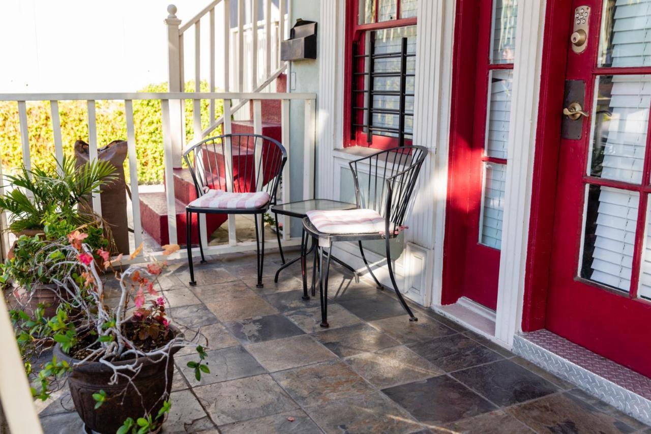 Hollywood Hills Suites Лос Анджелис Екстериор снимка